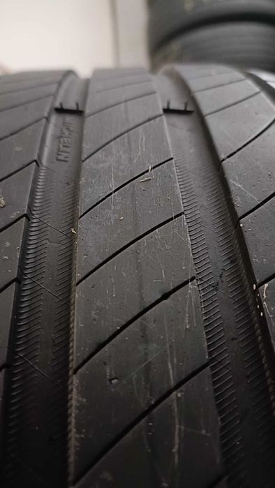 Anvelope michelin R17/235/45