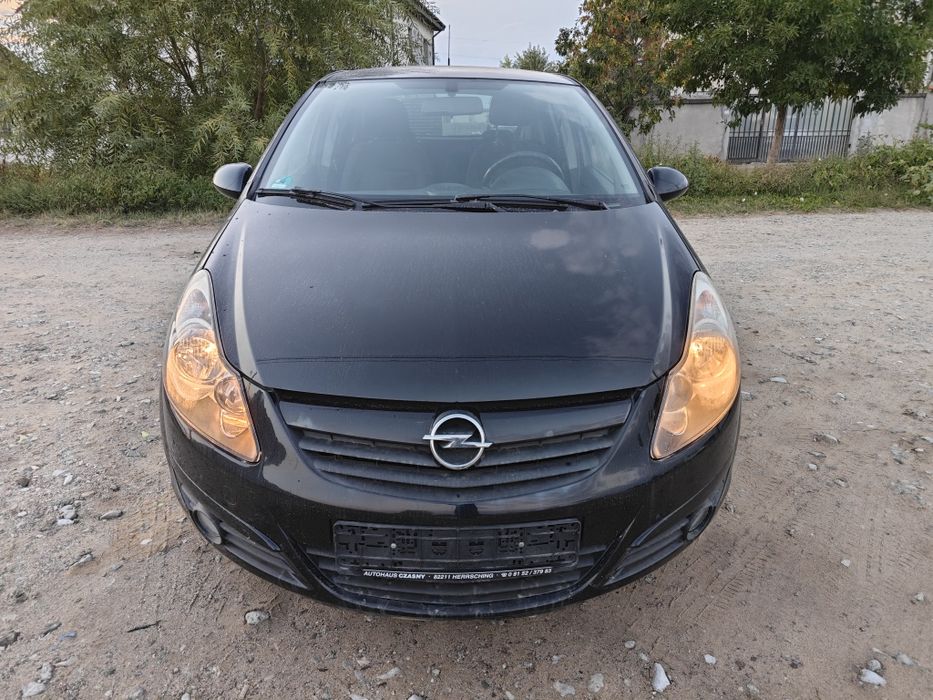 Opel Corsa D 2010 1.4i Benzină Euro 5
