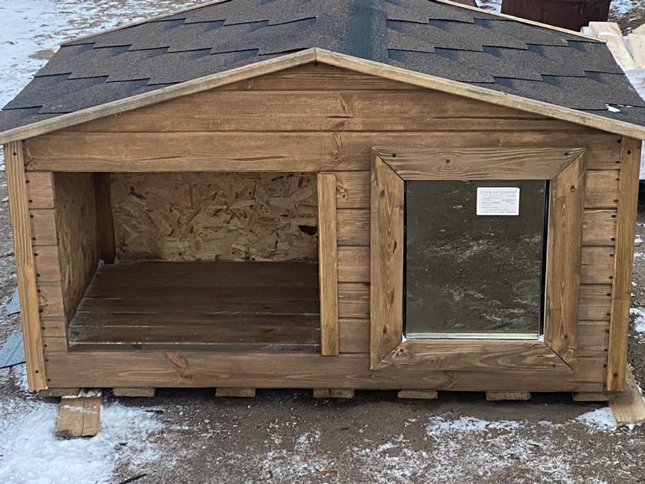 Будка для собаки с окном