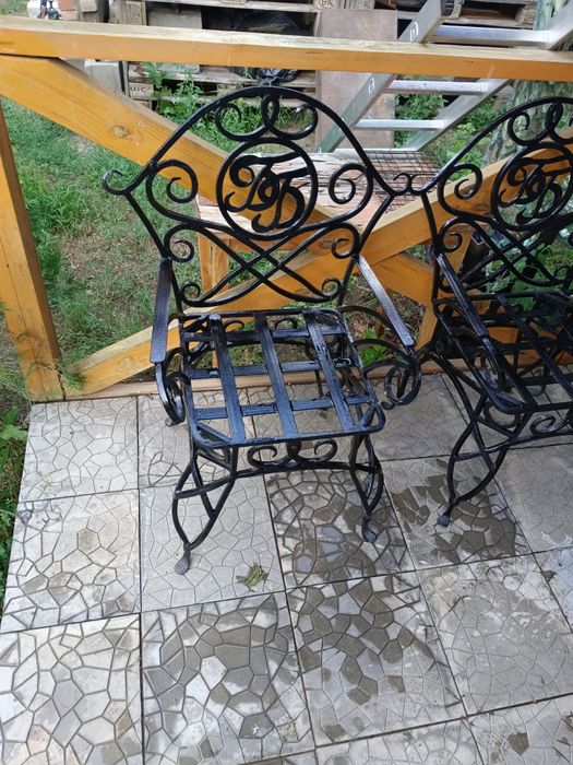 Кованые железные лавочки