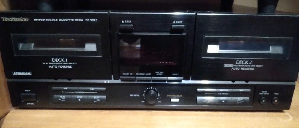 Продам деку Technics