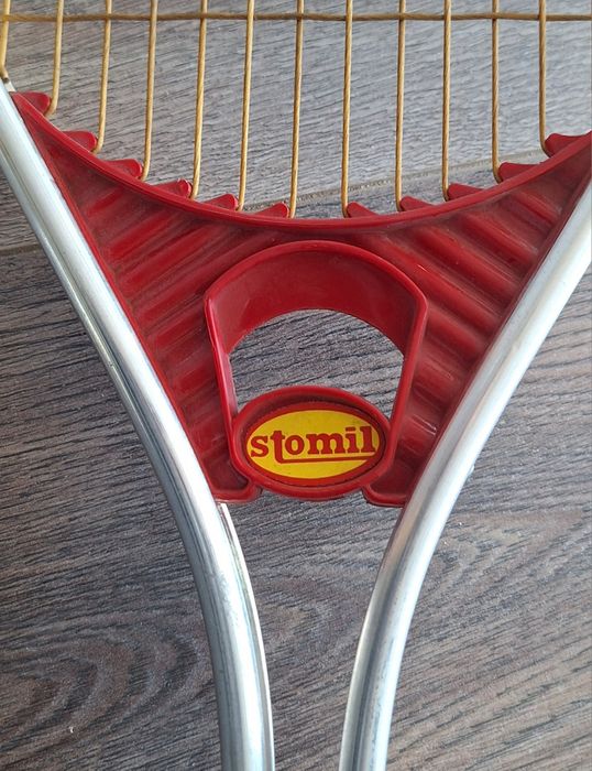 Ракета за тенис на корт