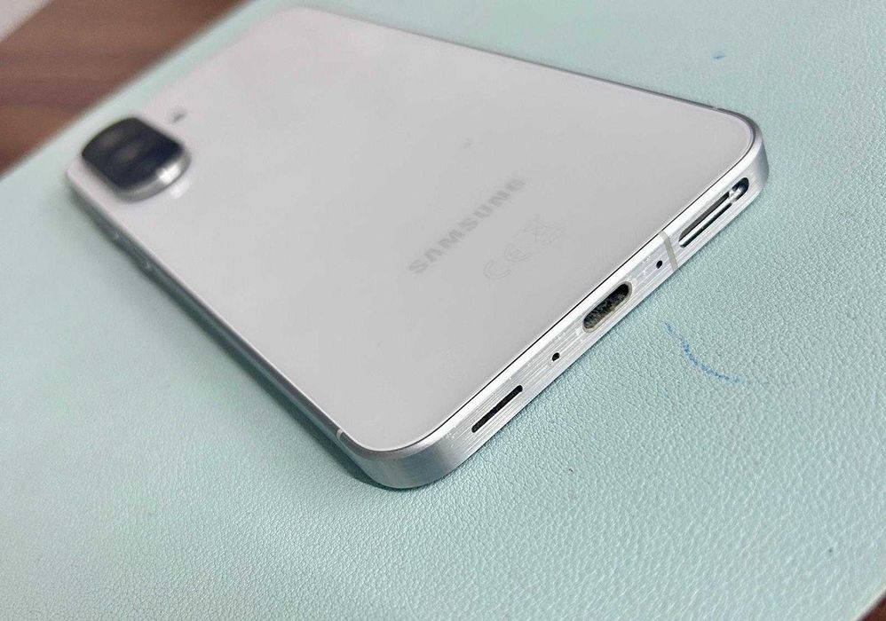 Samsung A56 5G impecabil 128 GB/ 8 GB ram