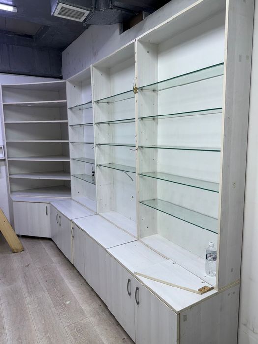 Шкаф витрина,для бутика,магазина