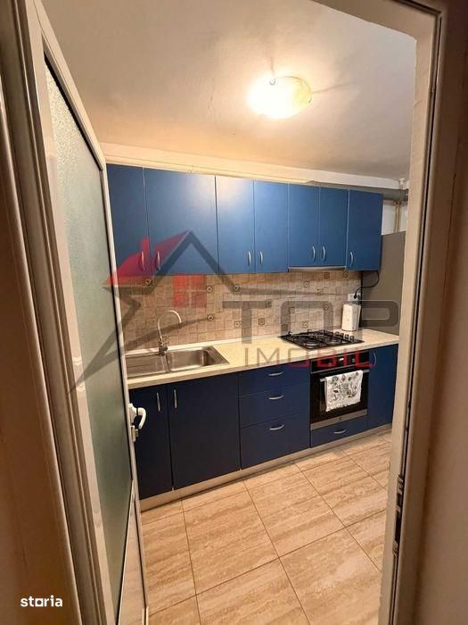 Etaj 1 - Dacia Bicaz, 2 camere decomandat, 65mp, bloc din 91 — fotografia 3