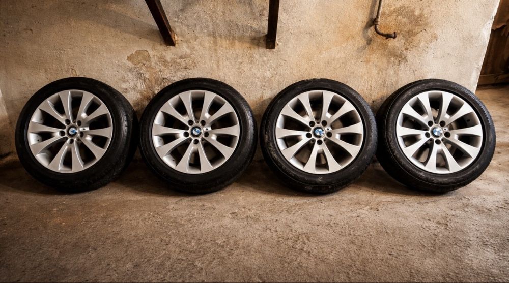 Jante Bmw, cu anvelope 245/45r18 originale.