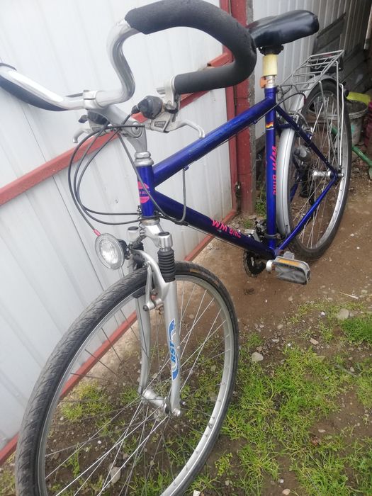 Două biciclete. Mountain bike