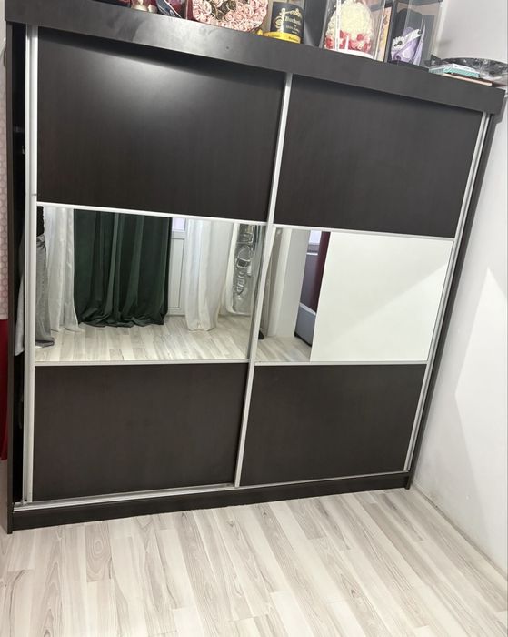 Dressing usi glisante in stare foarte buna