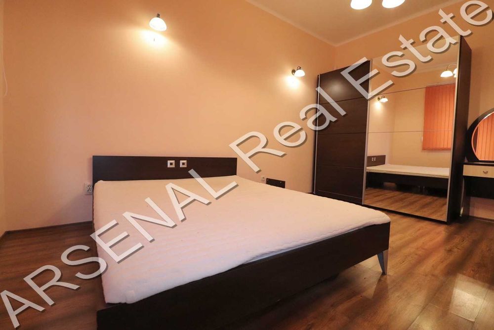 Дава се под наем Тристаен апартамент в София, Център - 110 кв.м за 800 € - Снимка #6