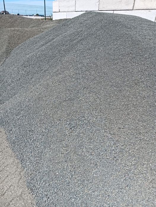 Nisip balastru piatra concasata