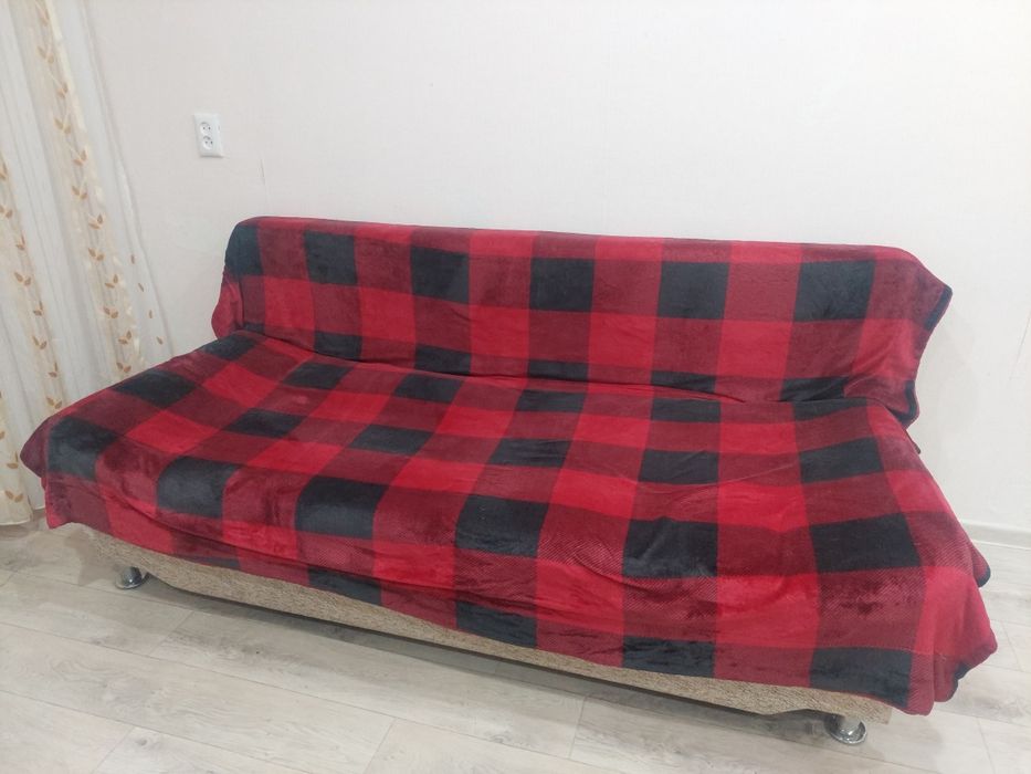 Продам 4 девана за 10 000тг. самовывоз