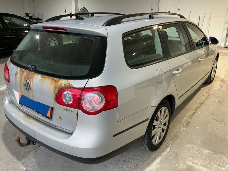 Volkswagen Passat 2.0 TDI Trendline 2010