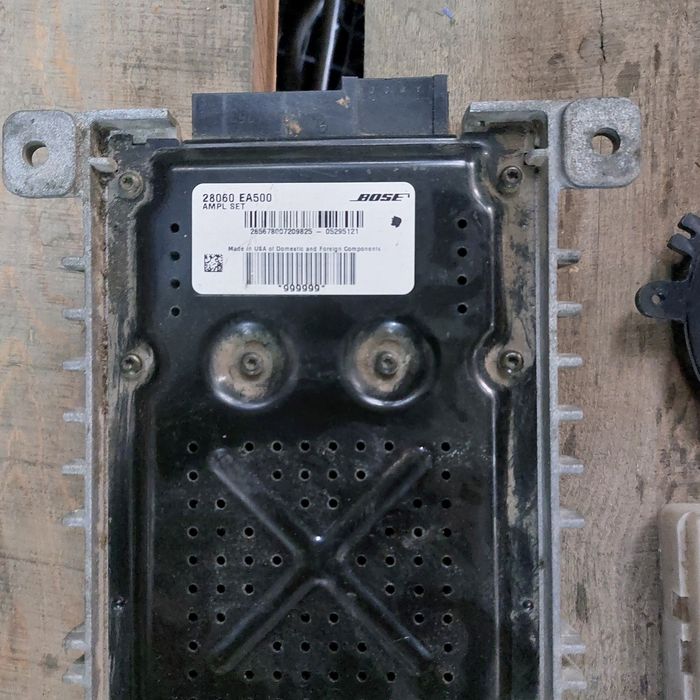 На Nissan электронные блоки