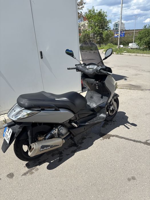 Yamaha Xmax 250 на части