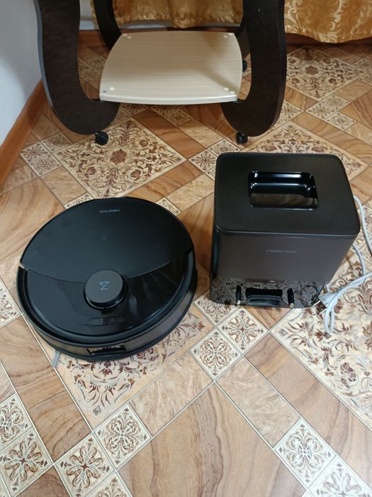 Робот пылесос продам