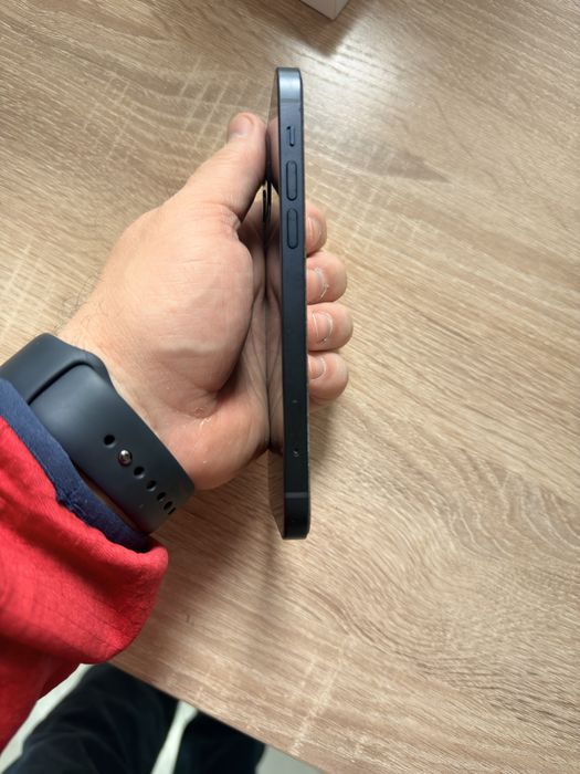 Продам iphone 12 64gb