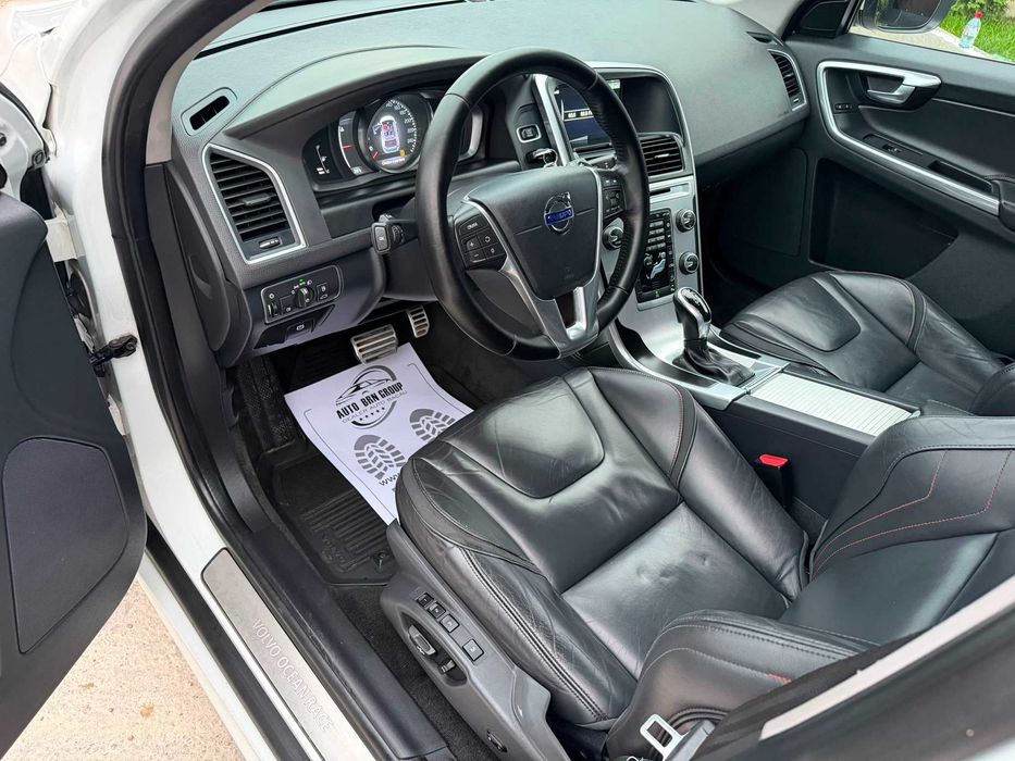 Volvo XC60/ Ocean Race/  AWD/ 2.4 190 cp/ Garantie 12 Luni/ Rate fixe avans 0%