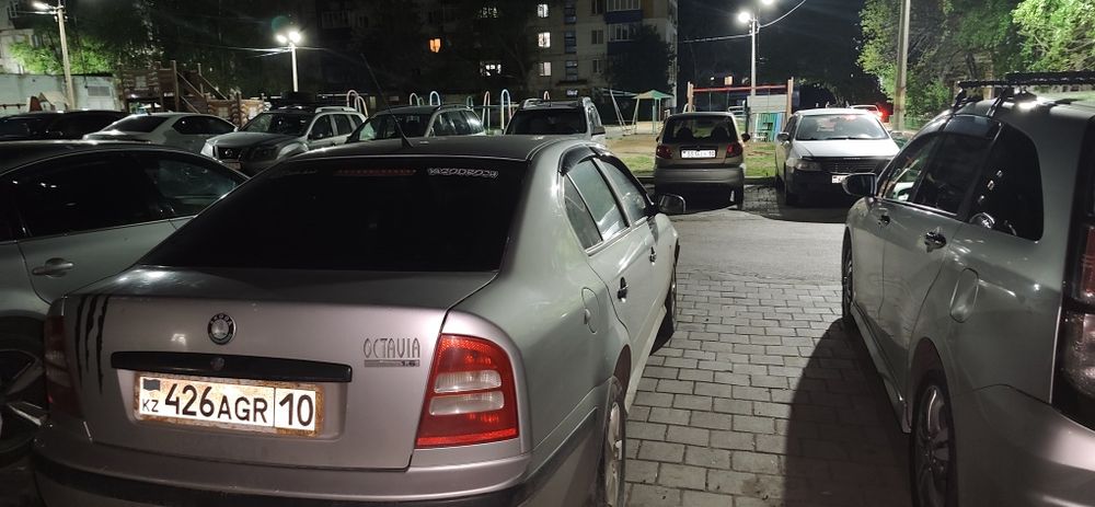 Продам Шкоду А4.