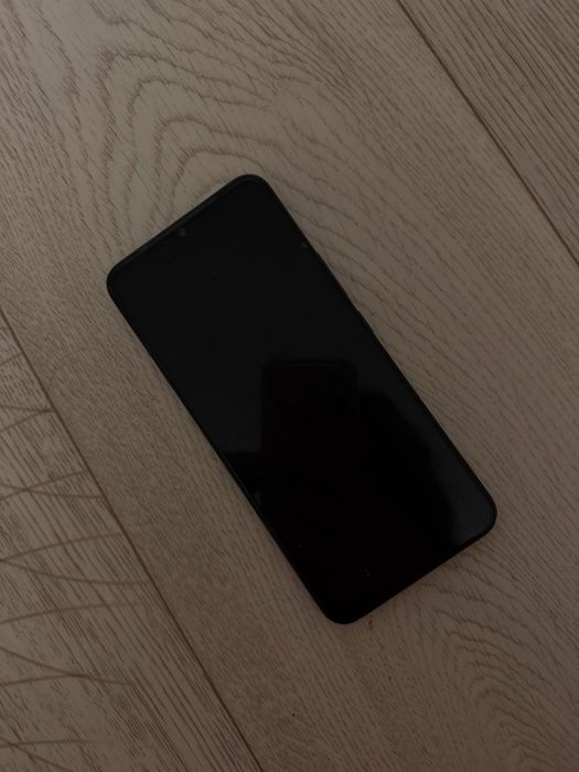 Продам телефон vivo V23e