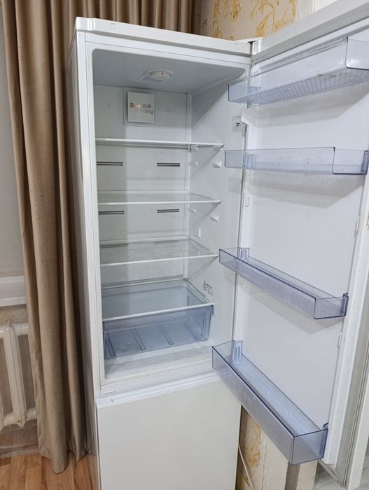 Продам холодильник Beko
