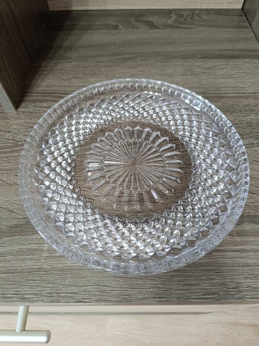 Стеклянное блюдо советских времён