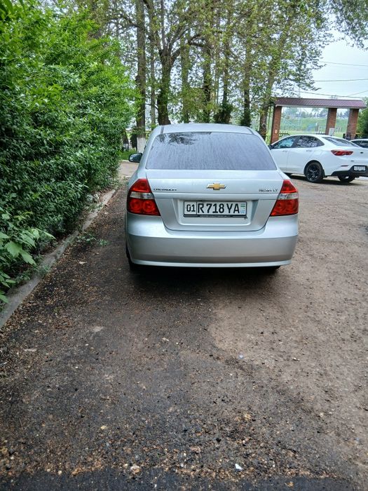 Nexia rodnoy, probeg halol, avariya yoq. Tezda sotiladi