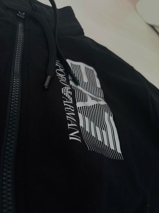 Спортен екип EA7