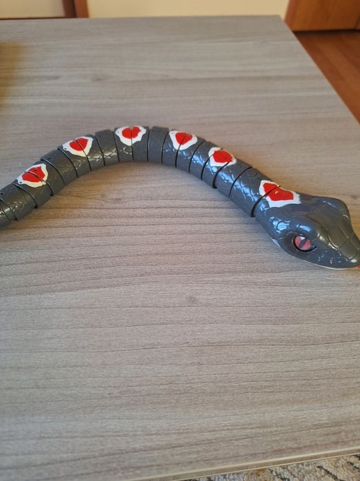 ZURU Робо - змия,