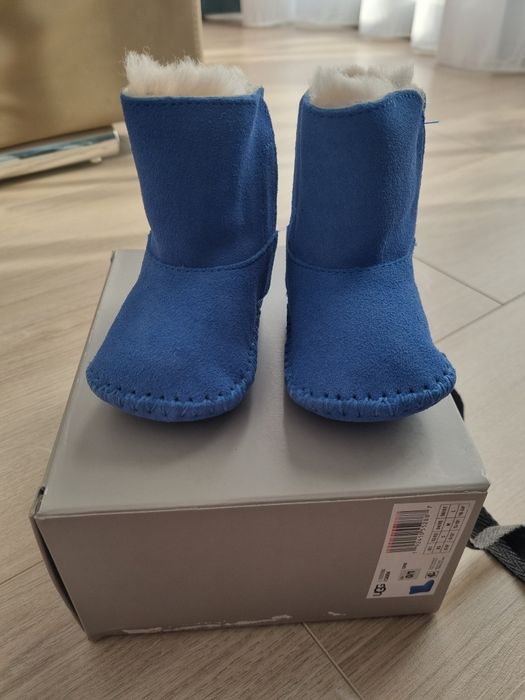Ghete UGG blană noi născuți