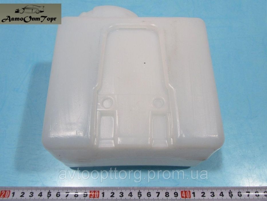 Новый бачок омывателя ВАЗ 2101, 2102, 2103, 2104, 2105, 2106