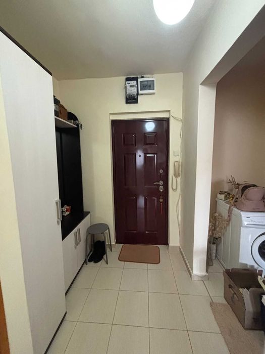 Vând apartament cu o cameră tip DP Rogerius