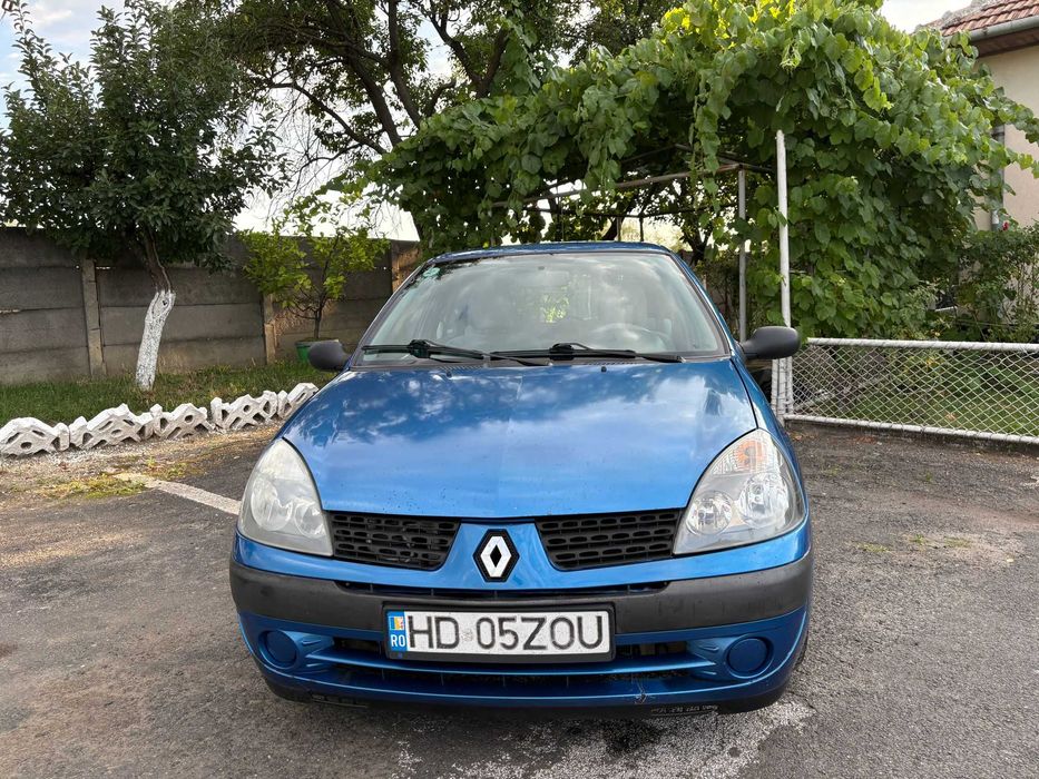 Vând Renault Clio