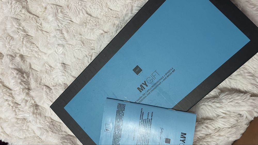 Професионална преса за коса Labor Pro + четка за коса.
