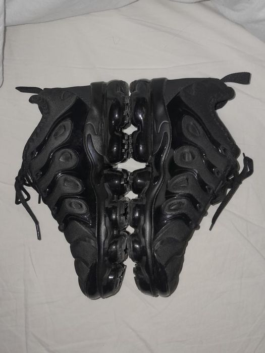 adidasi nike vapor max