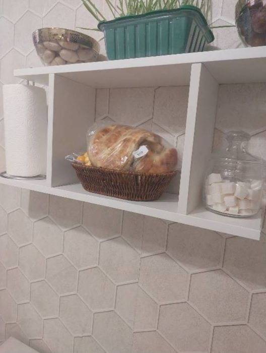 Полка настенная новая