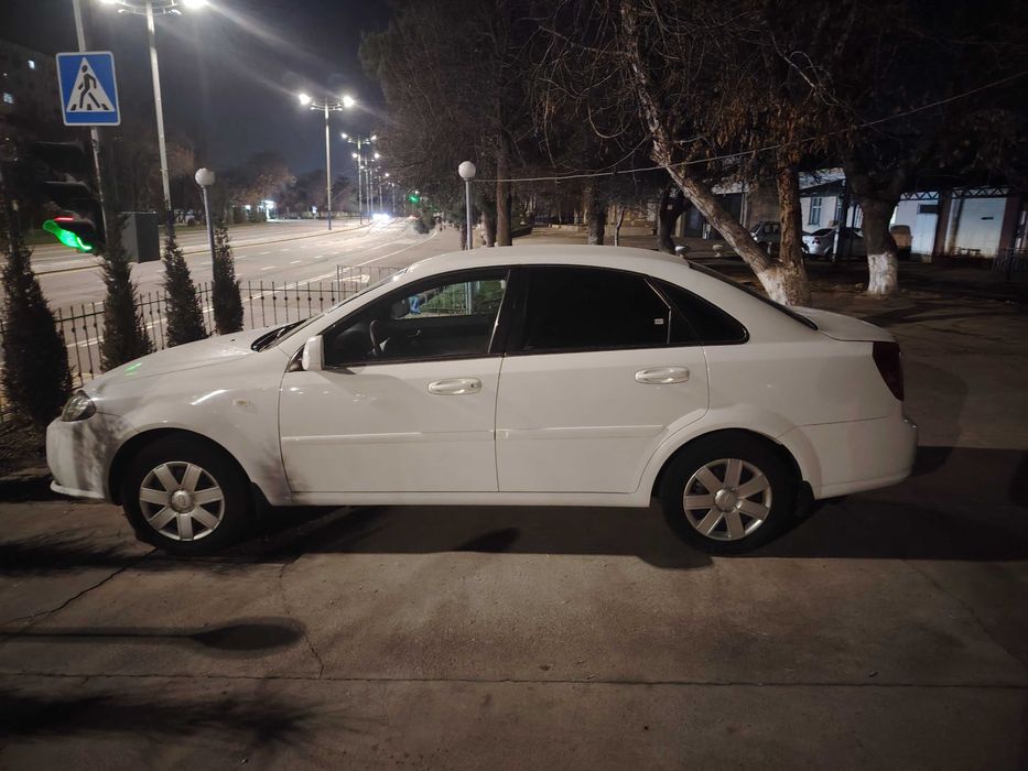 Срочно продам жентра dewoo