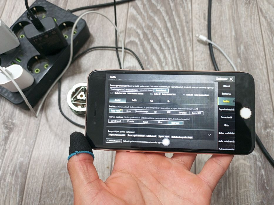 Telefon iphone 8 plus 256gb 100% usiliniy quyigan pubgga 60 fps