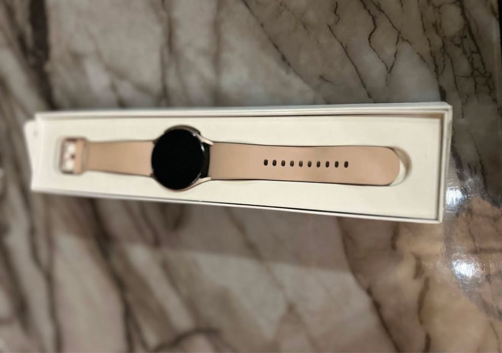 Смарт часовник Samsung Galaxy Watch4