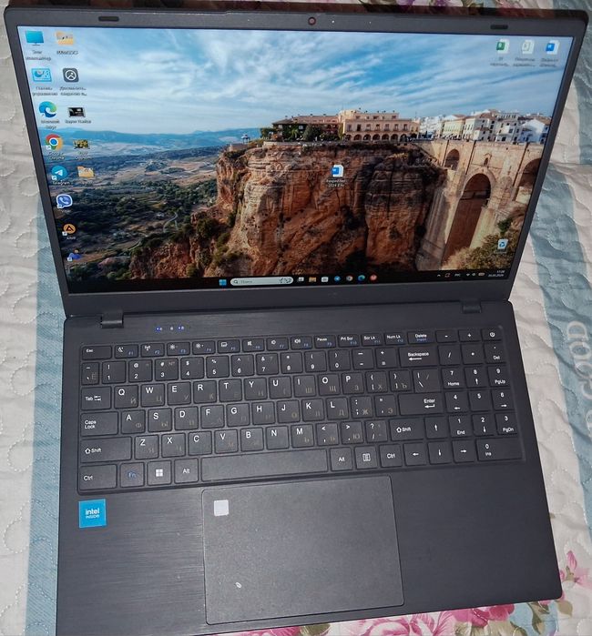 Notebook srochna sotiladi