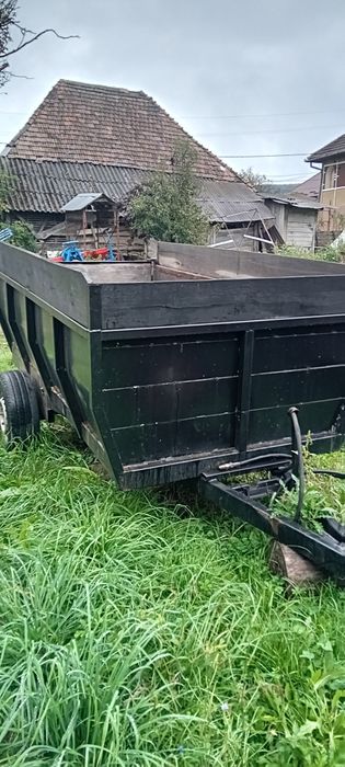 Vând remorcă  cu tabla de 0.3