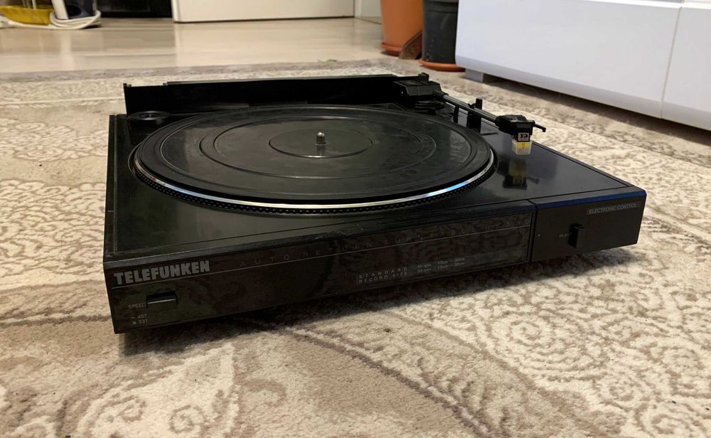 Pick up deck Telefunken HS300 Automatic cu doza buna