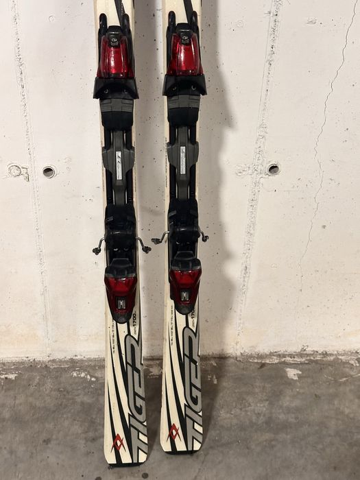 Schiuri  volkl 1700cm