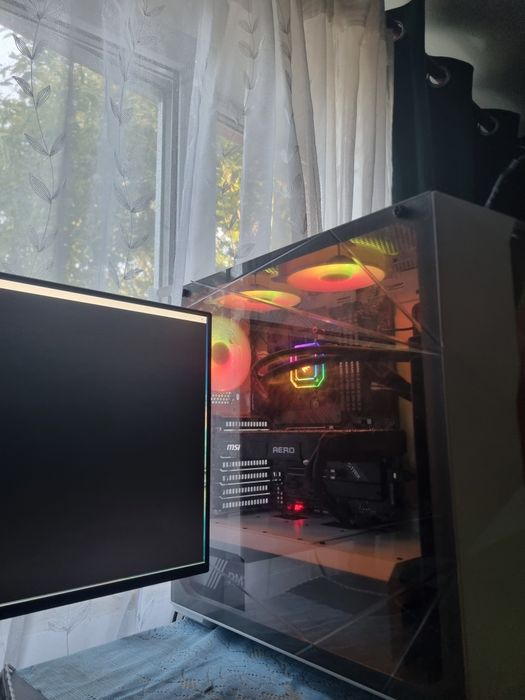 Se vinde pc   mai multe detalii  în privat