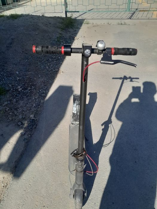 Продаю электро самокат в рабочем состоянии недорого