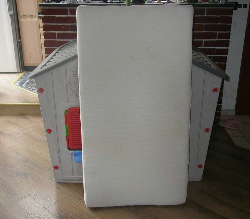 Детски матрак със свалящ се калъф