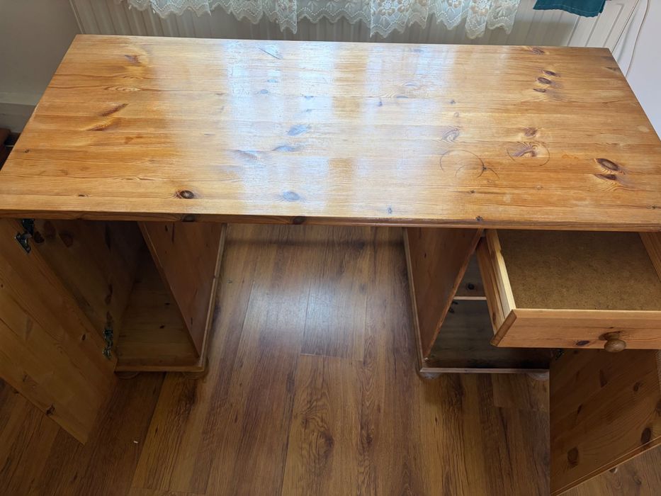 Birou din lemn masiv de pin, stil rustic