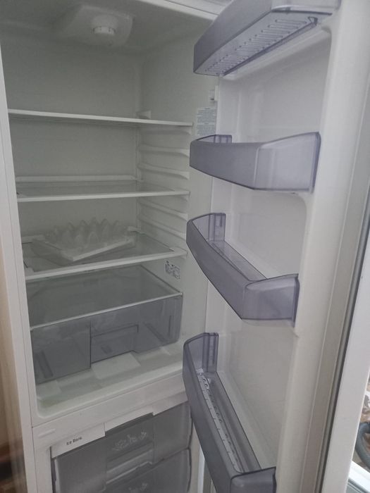 Продается холодильник