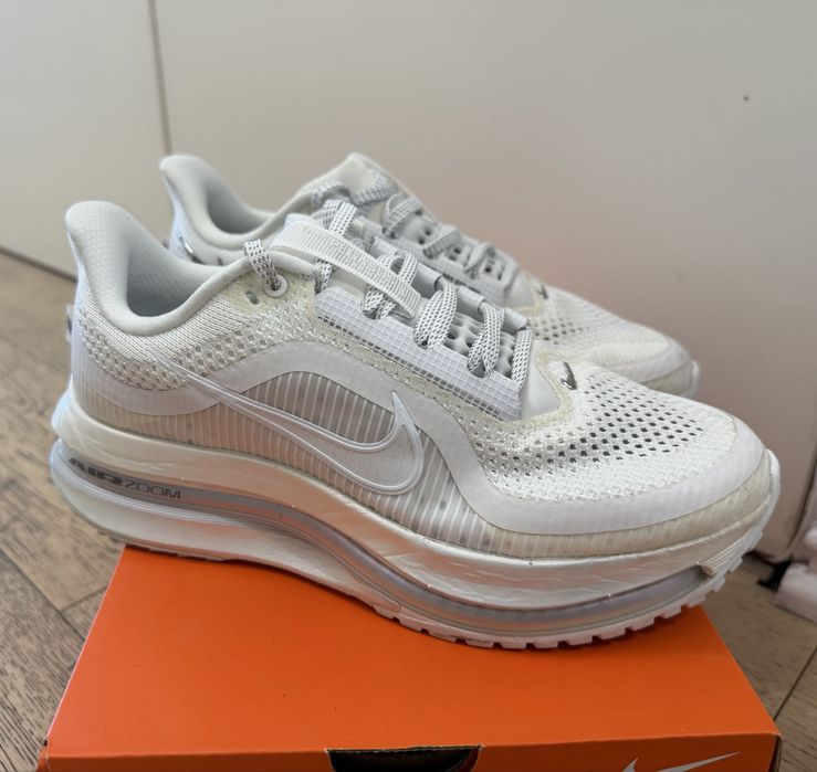 Nike Pegasus Premium summit white/white размер 39/ 8/6,5