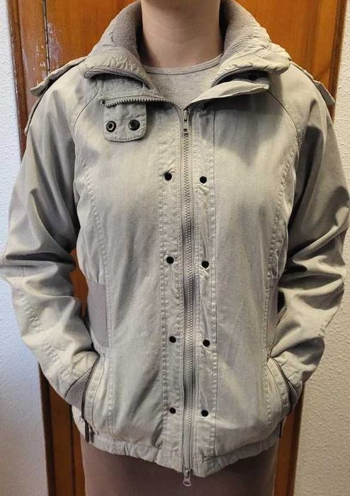 Geaca de iarna mar M gri deschis