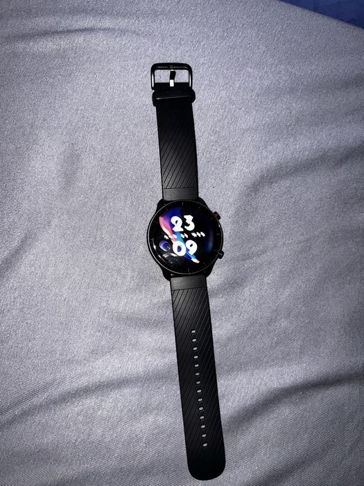 Продам часы amazifit gtr 2